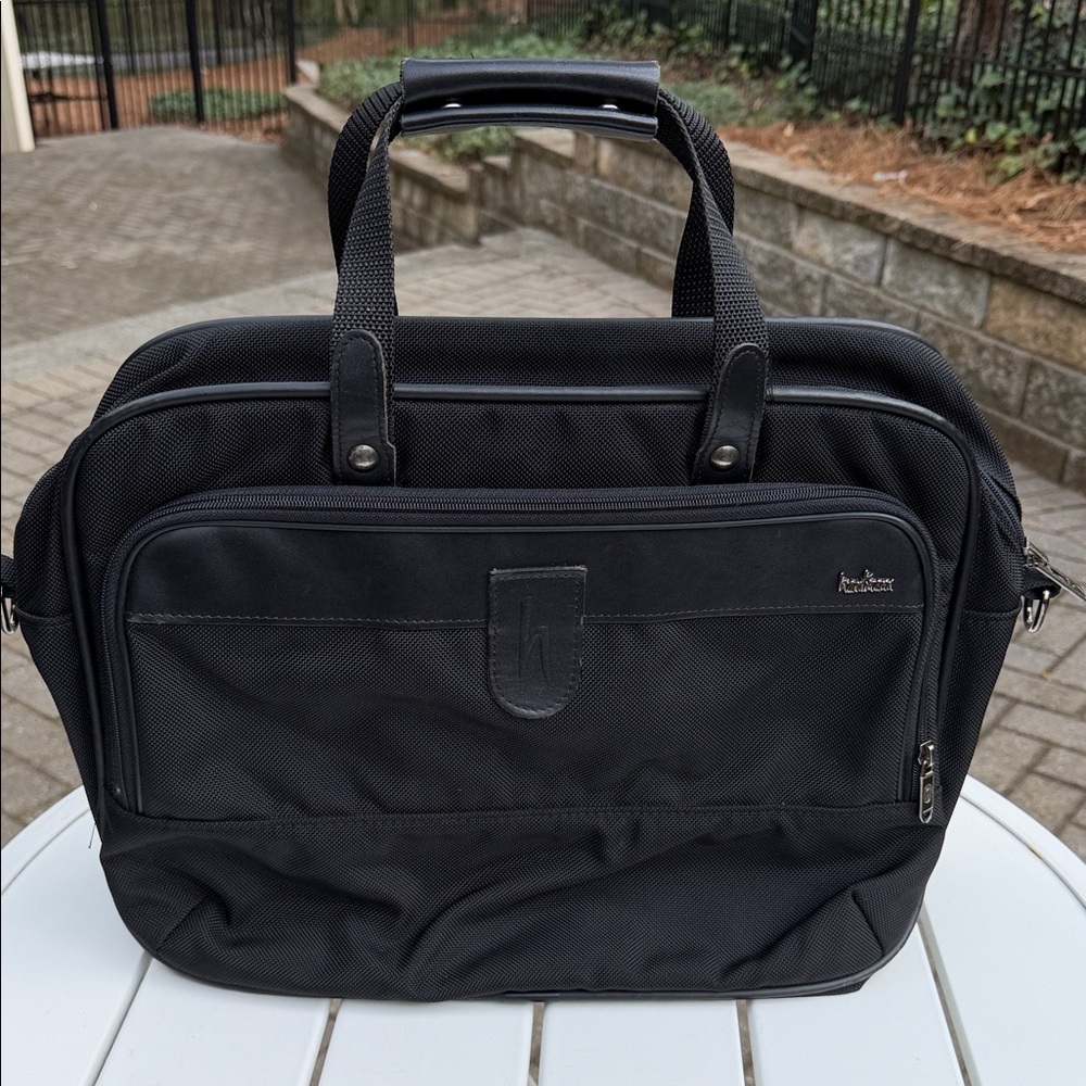 Vintage Black Messenger bag by Hartmann. Good used condition and ready to travel